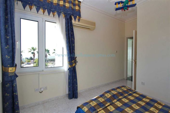 Image No.27-5 Bed Villa / Detached for sale