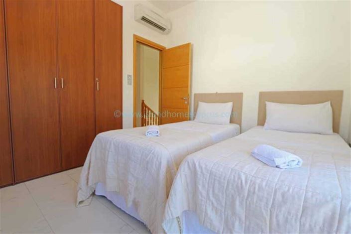 Image No.19-4 Bed Villa / Detached for sale