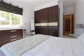 Image No.21-Villa / Détaché de 4 chambres à vendre à Kapparis