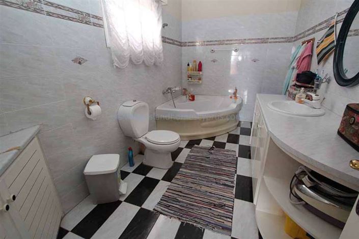 Image No.17-Villa / Détaché de 7 chambres à vendre à Protaras