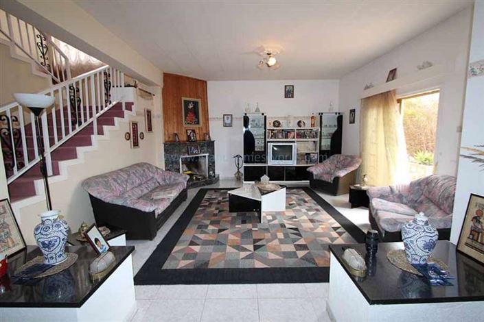 Image No.2-Villa / Détaché de 7 chambres à vendre à Protaras