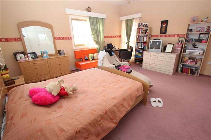 Image No.24-Villa / Détaché de 7 chambres à vendre à Protaras