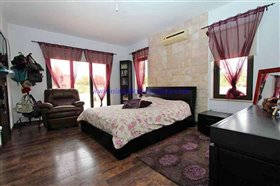 Image No.14-Villa / Détaché de 4 chambres à vendre à Xylofagou