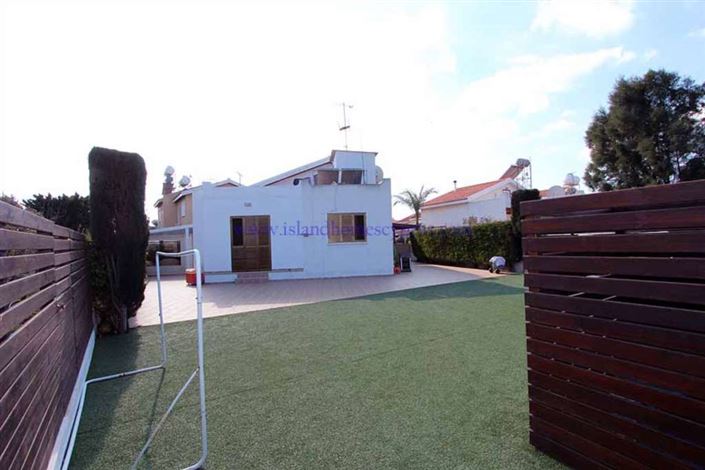 Image No.23-2 Bed Villa / Detached for sale