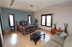Image No.14-Villa / Détaché de 5 chambres à vendre à Paralimni