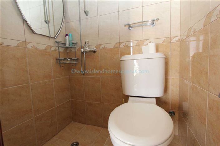 Image No.15-4 Bed Villa / Detached for sale