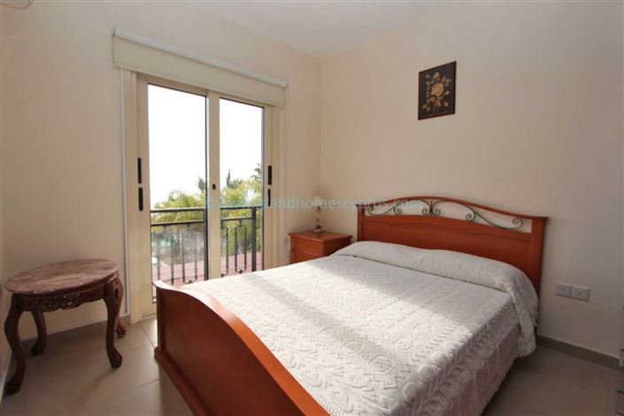 Image No.16-4 Bed Villa / Detached for sale