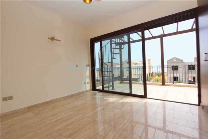 Image No.13-4 Bed Villa / Detached for sale