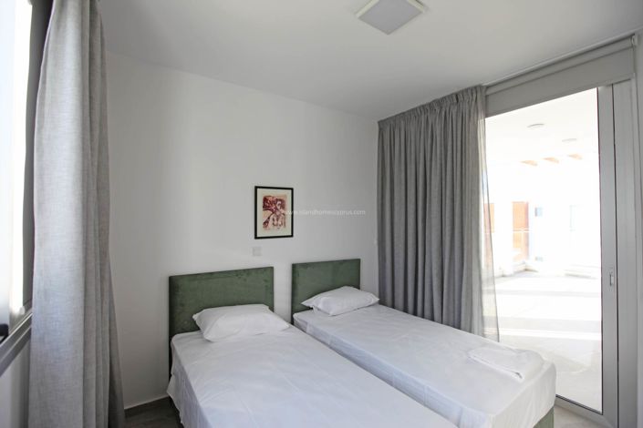 Image No.18-4 Bed Villa / Detached for sale