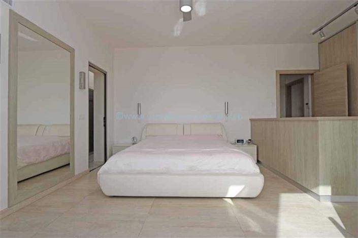 Image No.11-7 Bed Villa / Detached for sale