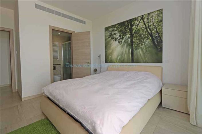 Image No.24-7 Bed Villa / Detached for sale