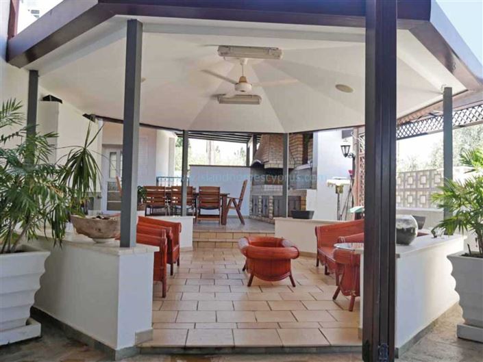 Image No.4-5 Bed Villa / Detached for sale