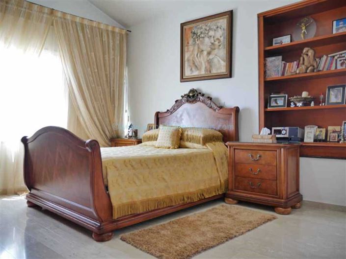 Image No.9-5 Bed Villa / Detached for sale