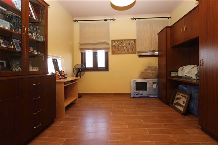 Image No.12-4 Bed Villa / Detached for sale