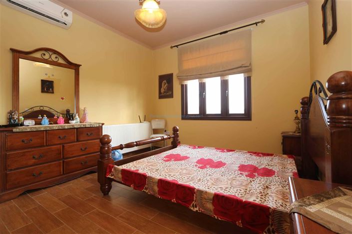 Image No.15-4 Bed Villa / Detached for sale