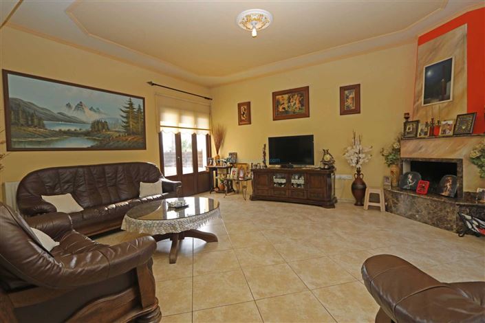 Image No.2-4 Bed Villa / Detached for sale