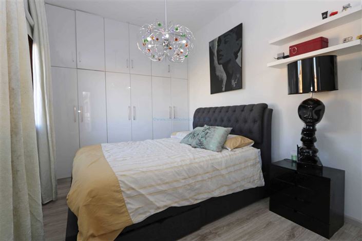 Image No.12-3 Bed Apartment for sale