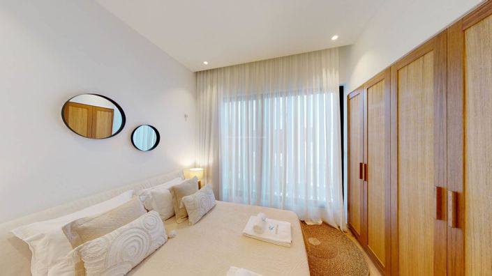 Image No.12-5 Bed Villa / Detached for sale