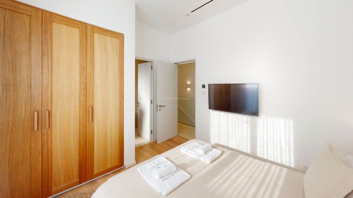 Image No.13-5 Bed Villa / Detached for sale