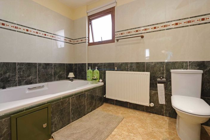 Image No.18-Villa / Détaché de 4 chambres à vendre à Paralimni