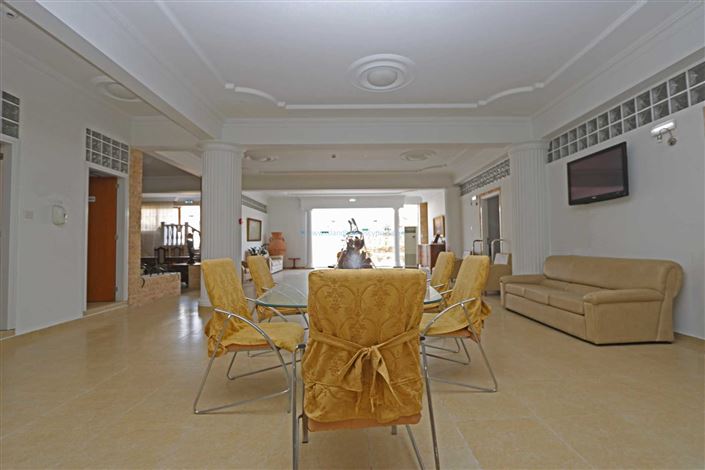 Image No.27-Villa / Détaché de 20 chambres à vendre à Deryneia