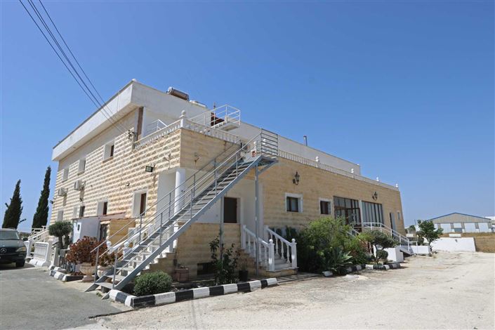 Image No.43-Villa / Détaché de 20 chambres à vendre à Deryneia