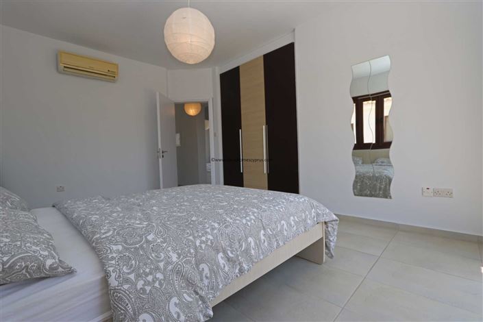 Image No.16-Villa / Détaché de 4 chambres à vendre à Pernera