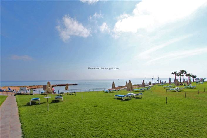 Image No.26-Villa / Détaché de 4 chambres à vendre à Pernera