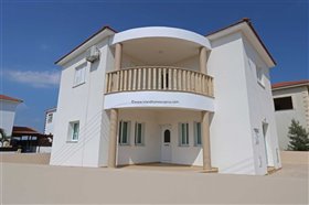 Image No.0-Villa / Détaché de 3 chambres à vendre à Vrysoules