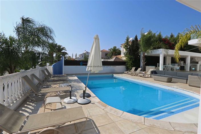 Image No.32-6 Bed Villa / Detached for sale