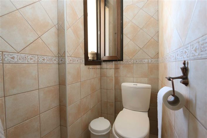 Image No.24-4 Bed Villa / Detached for sale