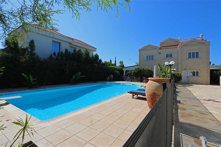 Image No.14-4 Bed Villa / Detached for sale