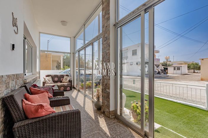 Image No.4-Bungalow de 2 chambres à vendre à Deryneia