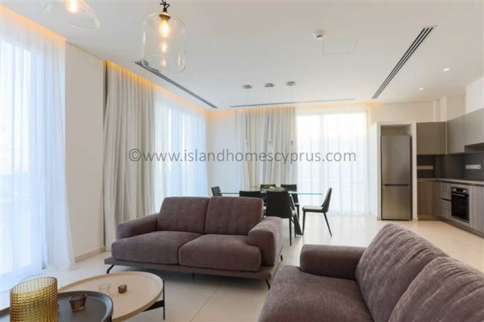 Image No.5-10 Bed Property for sale