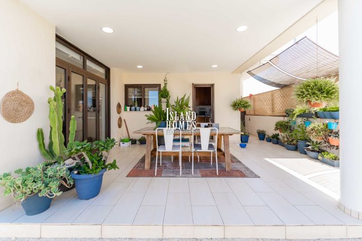 Image No.18-6 Bed Villa / Detached for sale