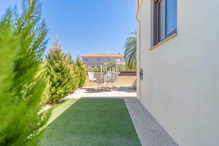 Image No.19-6 Bed Villa / Detached for sale