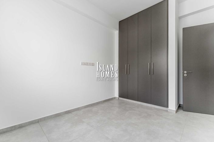 Image No.14-4 Bed Villa / Detached for sale