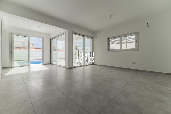 Image No.3-4 Bed Villa / Detached for sale