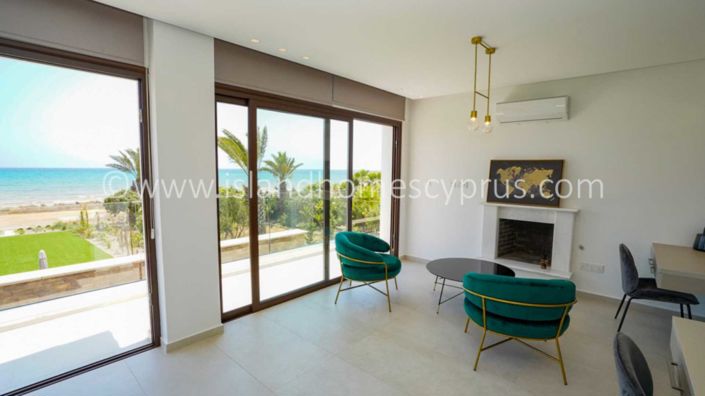 Image No.10-5 Bed Villa / Detached for sale
