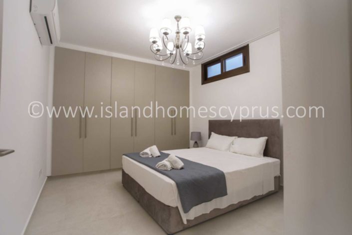 Image No.13-5 Bed Villa / Detached for sale