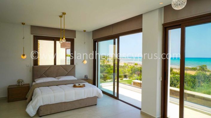 Image No.15-5 Bed Villa / Detached for sale
