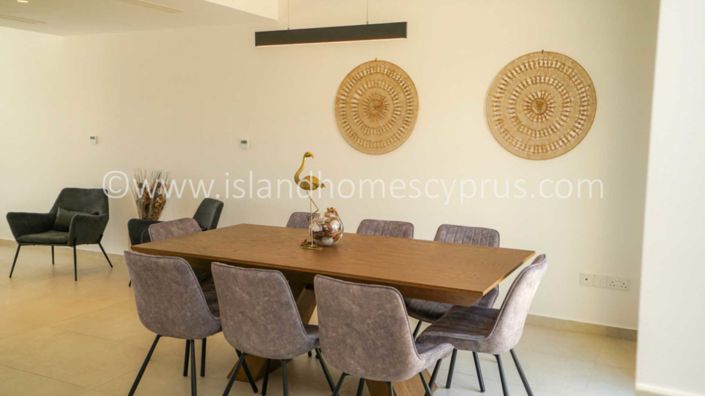 Image No.4-5 Bed Villa / Detached for sale