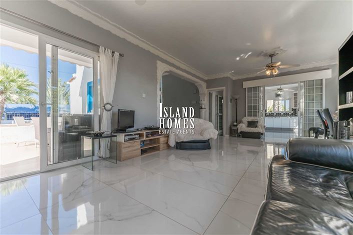 Image No.13-3 Bed Villa / Detached for sale