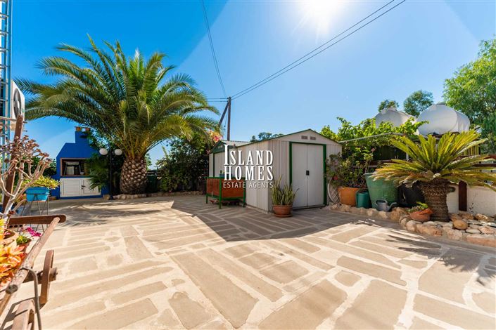 Image No.41-3 Bed Villa / Detached for sale