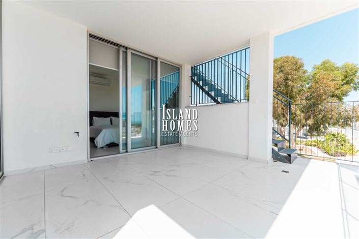 Image No.32-5 Bed Villa / Detached for sale