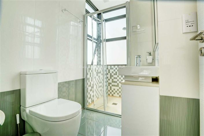 Image No.27-5 Bed Villa / Detached for sale