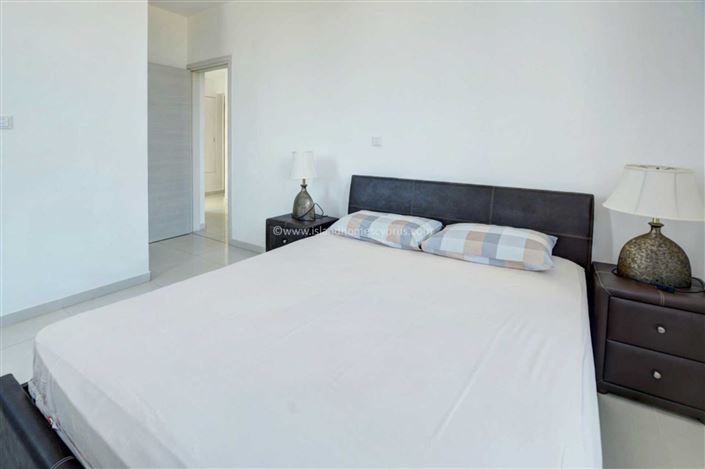 Image No.33-5 Bed Villa / Detached for sale