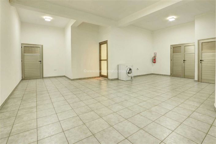 Image No.45-5 Bed Villa / Detached for sale