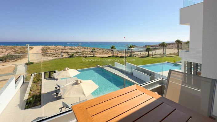 Image No.12-4 Bed Villa / Detached for sale