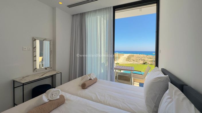 Image No.17-4 Bed Villa / Detached for sale